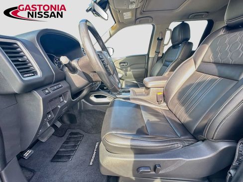 Used 2024 Nissan Frontier SL AWD/4WD image 27