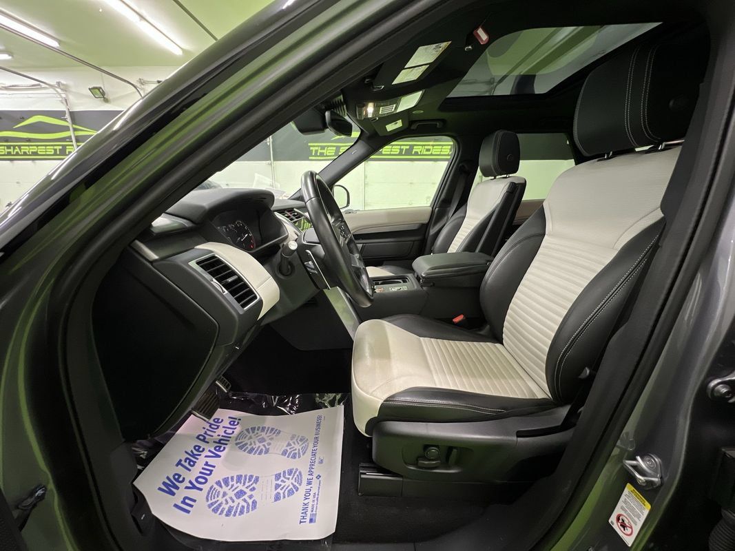 Used 2023 Land Rover Discovery S R-Dynamic AWD/4WD image 16