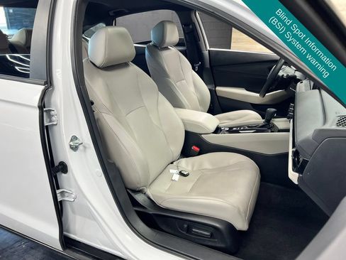 Used 2025 Honda Accord EX-L image 8