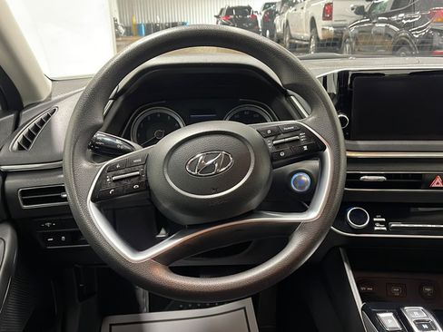 Used 2023 Hyundai Sonata SEL FWD image 3