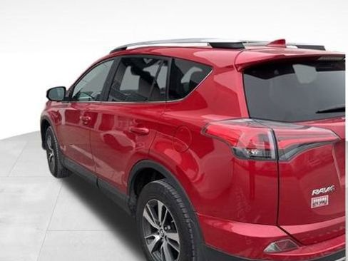 Used 2017 Toyota RAV4 XLE image 5