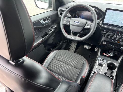Used 2024 Ford Escape ST-Line w/ Tech Pack #1 FWD image 14