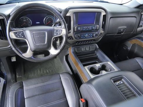 Used 2018 GMC Sierra 1500 Denali w/ Denali Ultimate Package AWD/4WD image 4