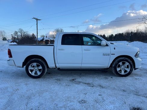 Used 2016 RAM 1500 Sport image 6