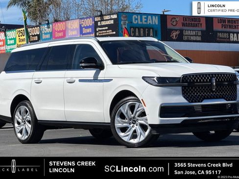 Used 2025 Lincoln Navigator L Reserve image 1