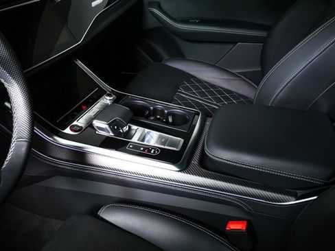 Used 2024 Audi SQ8 Prestige image 19