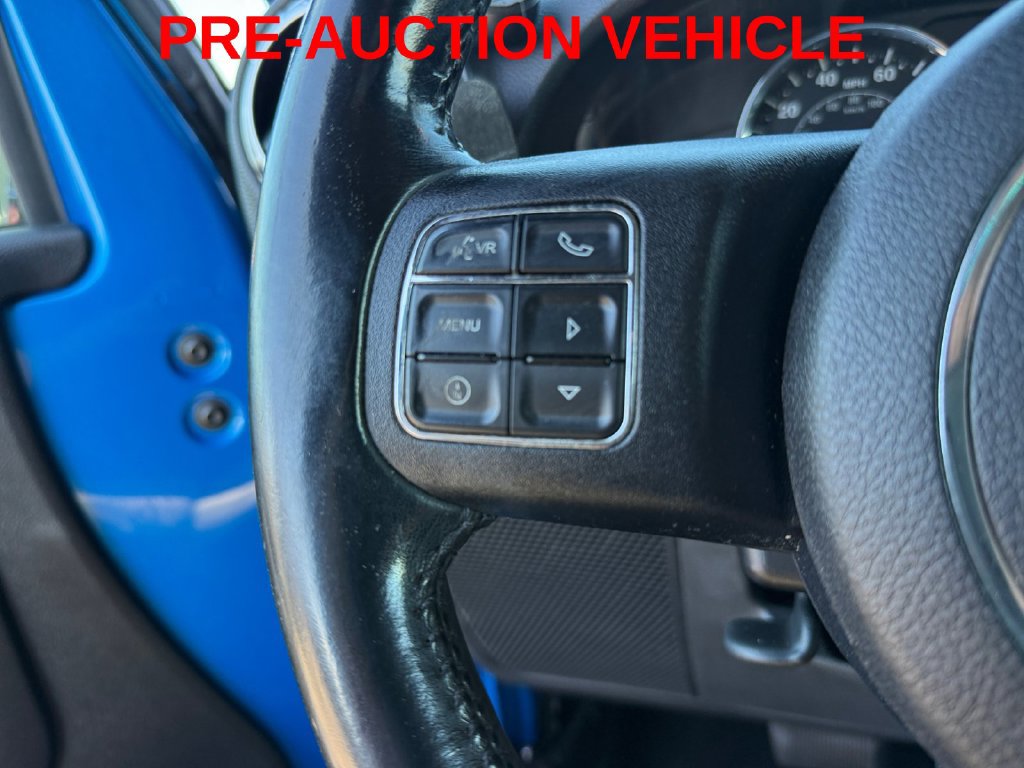 Used 2015 Jeep Wrangler Unlimited Sahara w/ Connectivity Group AWD/4WD image 23