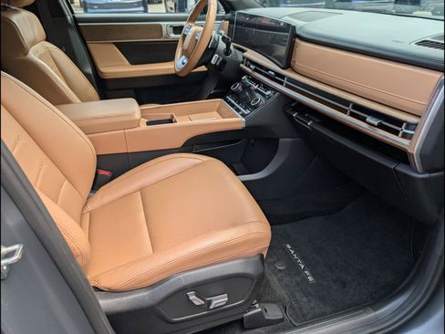 Used 2024 Hyundai Santa Fe Limited FWD image 19