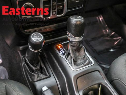 Used 2019 Jeep Wrangler Unlimited Sport S image 13