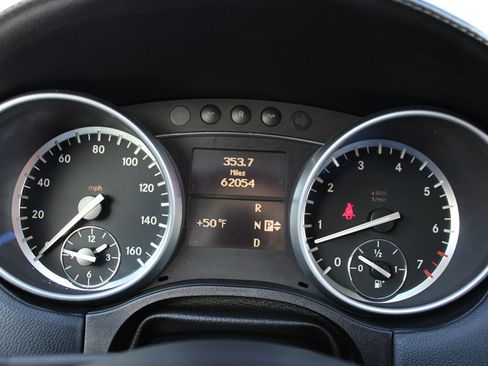 Used 2012 Mercedes-Benz GL 450 4MATIC image 24