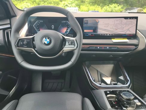 Used 2025 BMW X3 xDrive30i w/ Convenience Package image 21