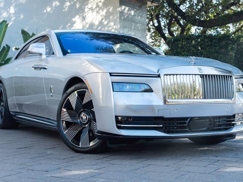 Used 2024 Rolls-Royce Spectre w/ Spectre Launch Package AWD/4WD image 42