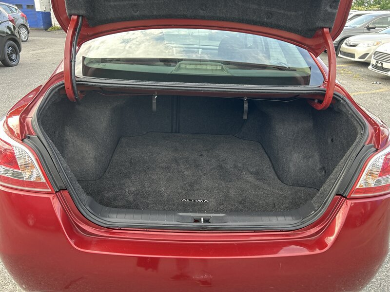 Used 2013 Nissan Altima 2.5 SV FWD image 8