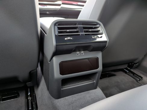 Used 2026 BMW 530i RWD image 34