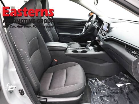 Used 2023 Nissan Altima 2.5 S FWD image 23