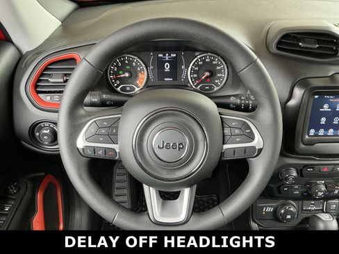 Used 2018 Jeep Renegade Sport w/ Power & Air Group image 5