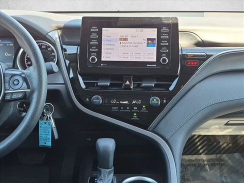 Used 2023 Toyota Camry LE FWD image 14