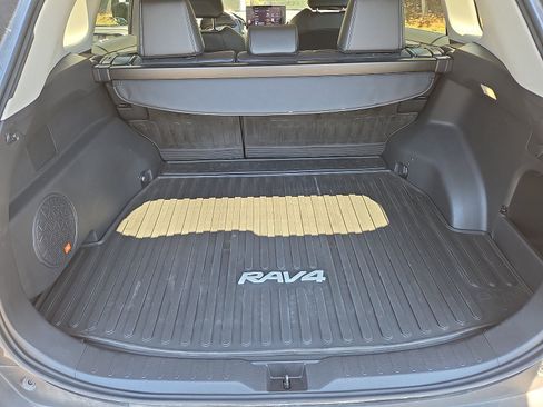 Used 2023 Toyota RAV4 XLE Premium AWD/4WD image 34
