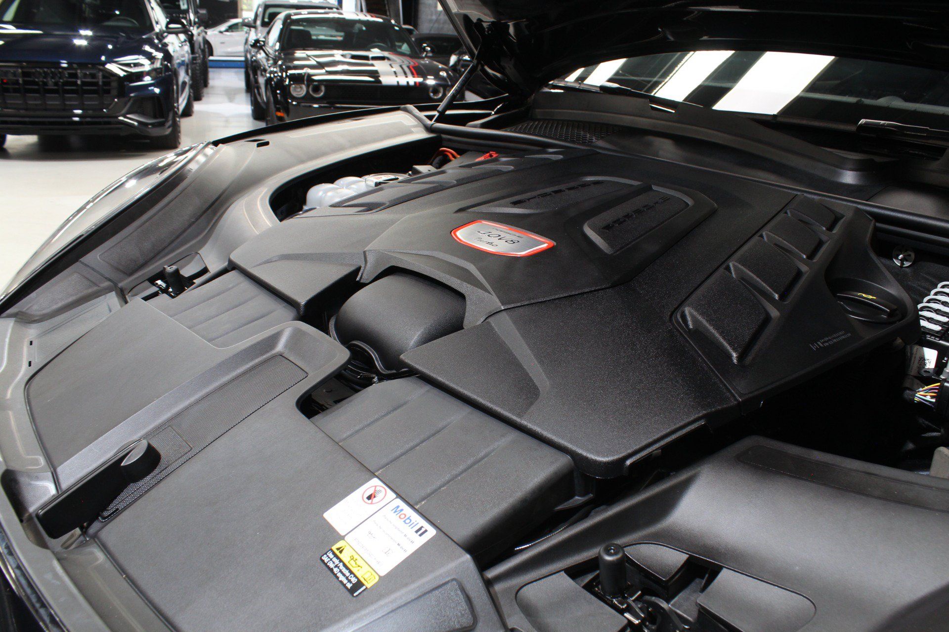 Used 2022 Porsche Cayenne Turbo AWD/4WD image 24