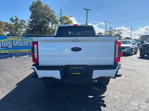 Used 2024 Ford F250 Lariat w/ Tremor Off-Road Package AWD/4WD image 3