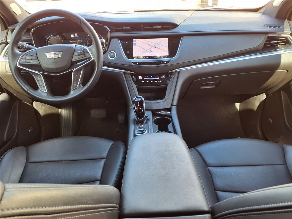 Used 2025 Cadillac XT5 Premium Luxury FWD image 11