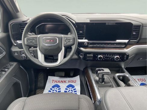 Used 2025 GMC Sierra 1500 Elevation image 21