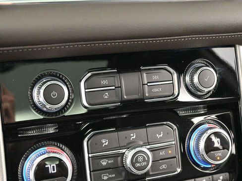 Used 2021 GMC Yukon Denali image 24