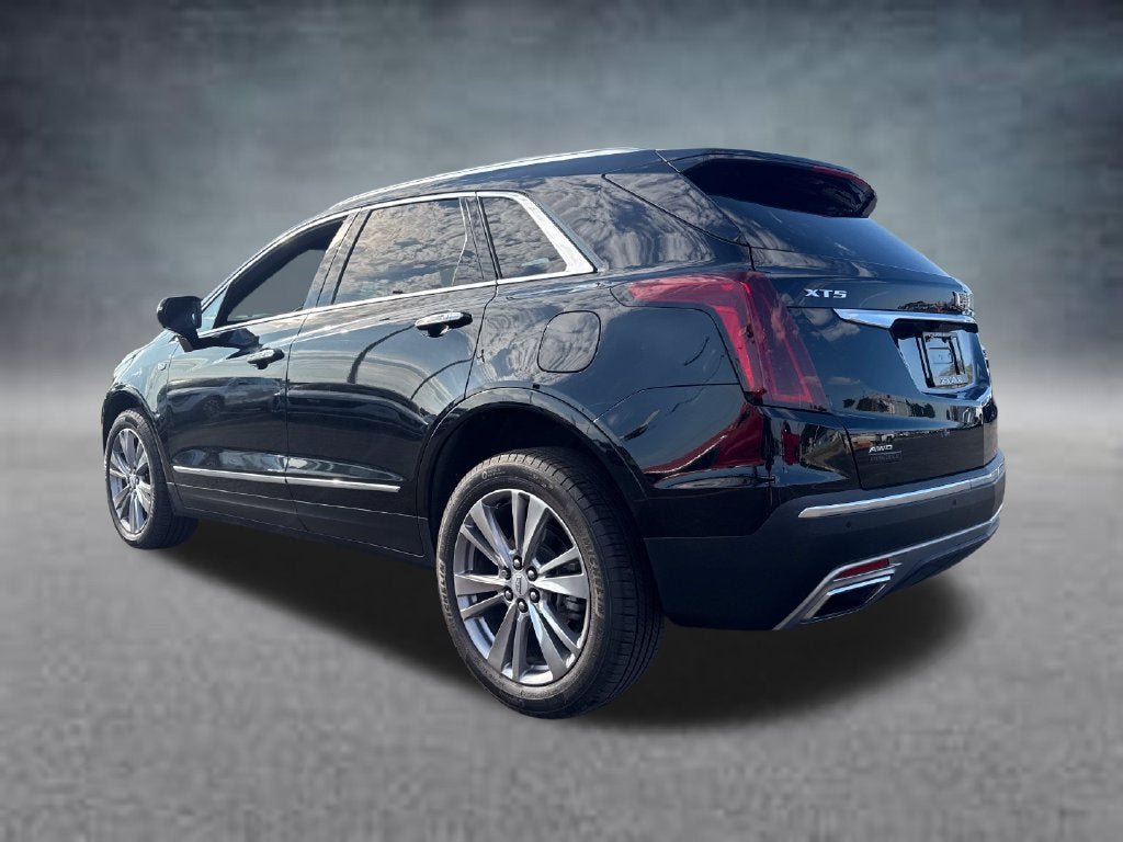 Used 2023 Cadillac XT5 Premium Luxury w/ LPO, Floor Liner Package AWD/4WD image 6