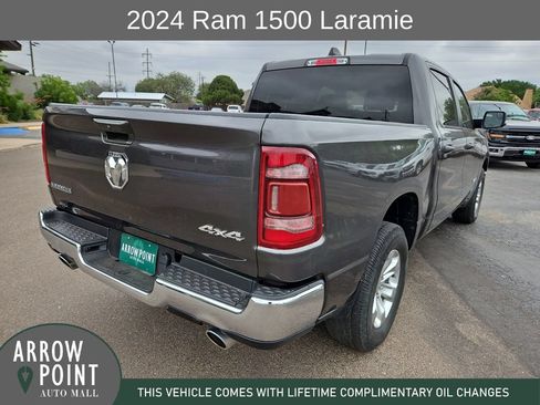 Used 2024 RAM 1500 Laramie AWD/4WD image 11