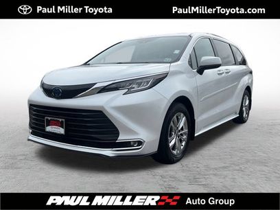 Certified 2023 Toyota Sienna XLE