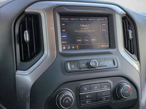 Used 2021 Chevrolet Silverado 2500 Custom w/ Custom Value Package AWD/4WD image 14
