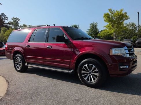 Used 2016 Ford Expedition EL XLT w/ Equipment Group 202A RWD image 2