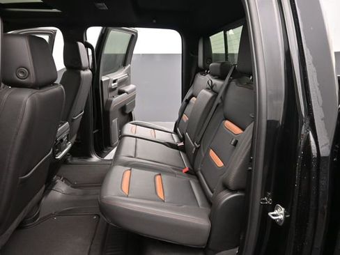Used 2025 GMC Sierra 1500 AT4 w/ AT4 Preferred Package AWD/4WD image 12