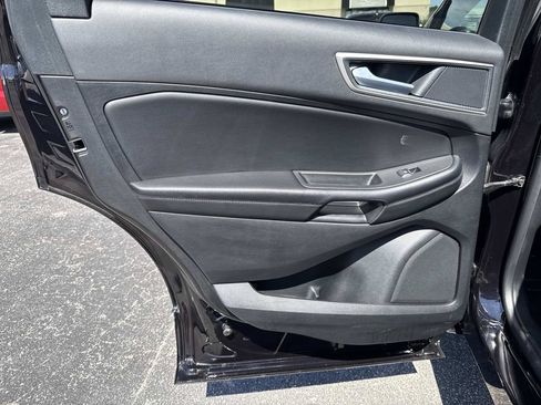 Used 2024 Ford Edge SEL AWD/4WD image 12