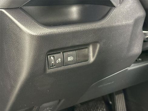 Certified 2025 Toyota RAV4 XLE AWD/4WD image 15