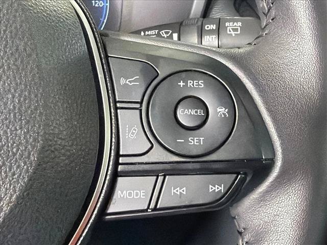 Used 2025 Toyota RAV4 Limited FWD image 27