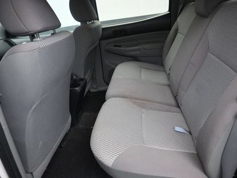 Used 2012 Toyota Tacoma PreRunner w/ SR5 Pkg RWD image 14