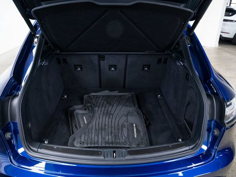 Used 2023 Porsche Macan GTS AWD/4WD image 8