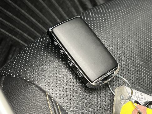 Certified 2024 MAZDA CX-90 3.3 Turbo w/ Preferred Plus image 30