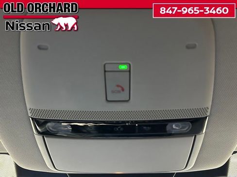 Used 2023 Nissan Ariya AWD image 18