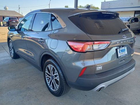 Used 2022 Ford Escape SEL FWD image 3