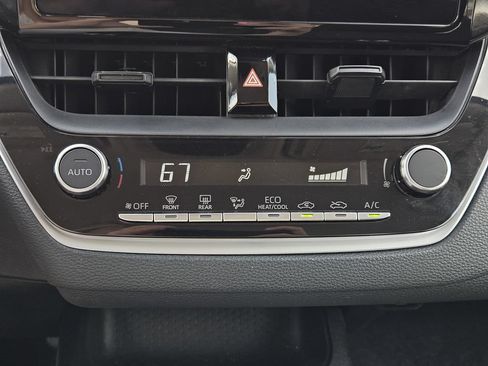 Used 2024 Toyota Corolla LE FWD image 16