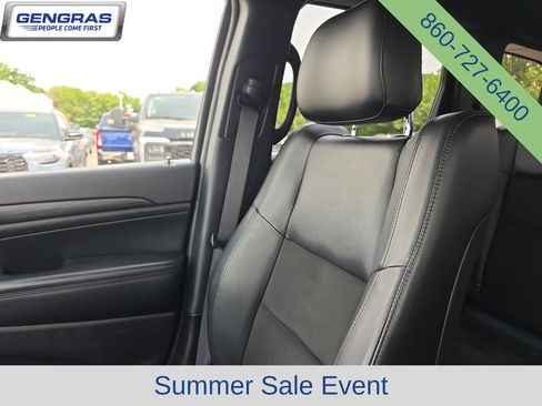 Used 2022 Jeep Grand Cherokee Laredo X AWD/4WD image 41