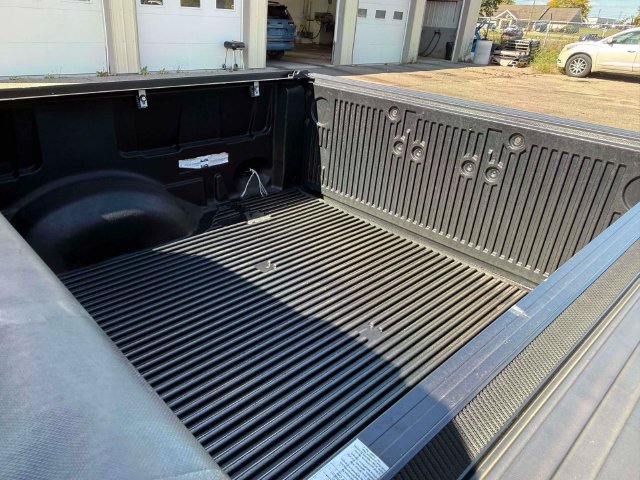 Used 2014 Ford F150 XLT w/ Equipment Group 302A Luxury AWD/4WD image 11
