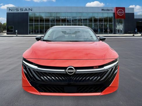 New 2026 Nissan Sentra SR w/ SR Premium Package FWD image 8