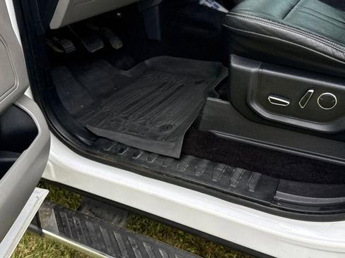 Used 2015 Ford F150 XLT w/ Equipment Group 302A Luxury image 50