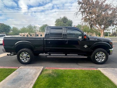 Used 2016 Ford F350 Lariat w/ Lariat Ultimate Package image 4
