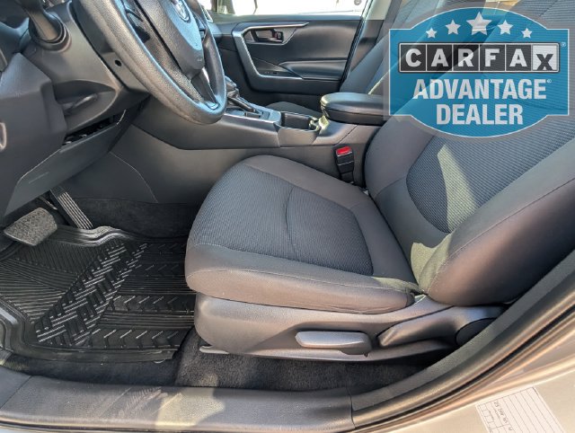 Used 2025 Toyota RAV4 LE AWD/4WD image 14