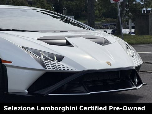 Used 2023 Lamborghini Huracan STO image 9