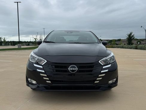 Used 2023 Nissan Versa S w/ Trunk Package FWD image 2